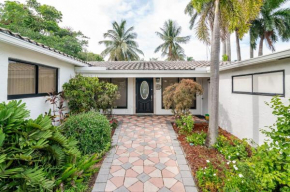 Charming 2BR Waterfront House